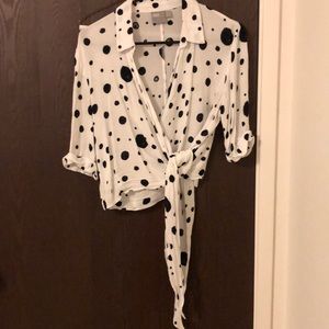 Waist tied crop top with sleeves